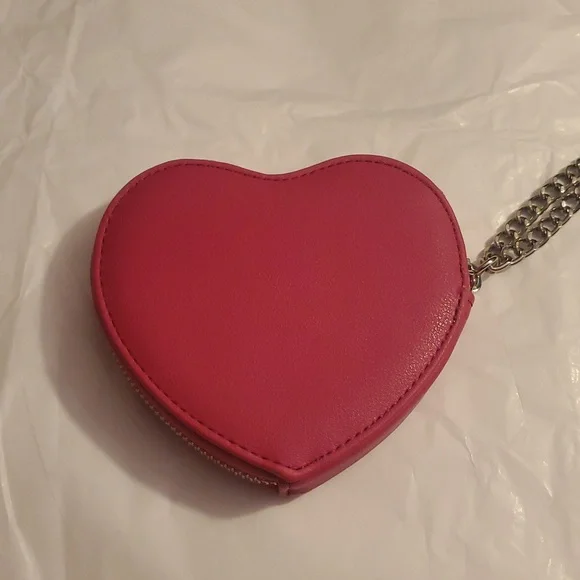 Juicy Couture Raspberry Tart Wristlet Heart-Shaped with Chain NWNT - Picture 5 of 6